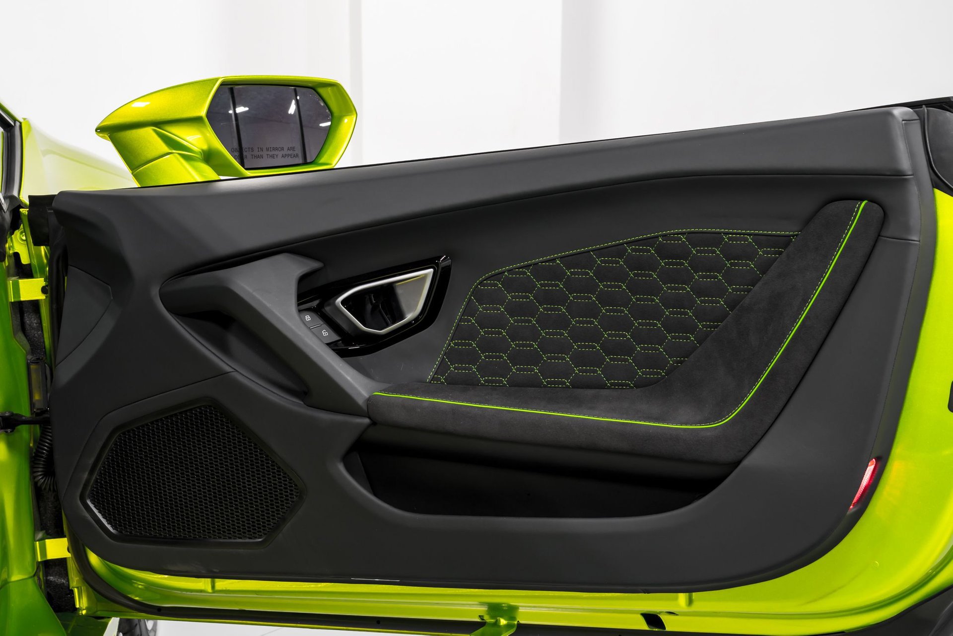 Used 2023 Lamborghini Huracan EVO image 38