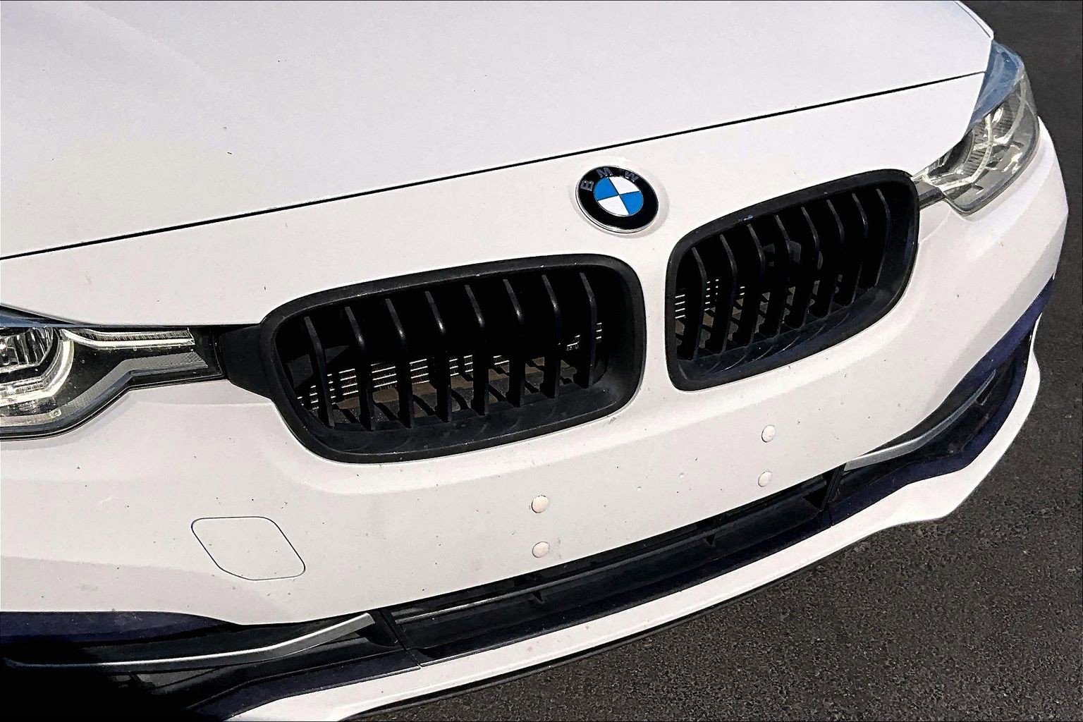Used 2016 BMW 328i xDrive Sedan AWD/4WD image 8