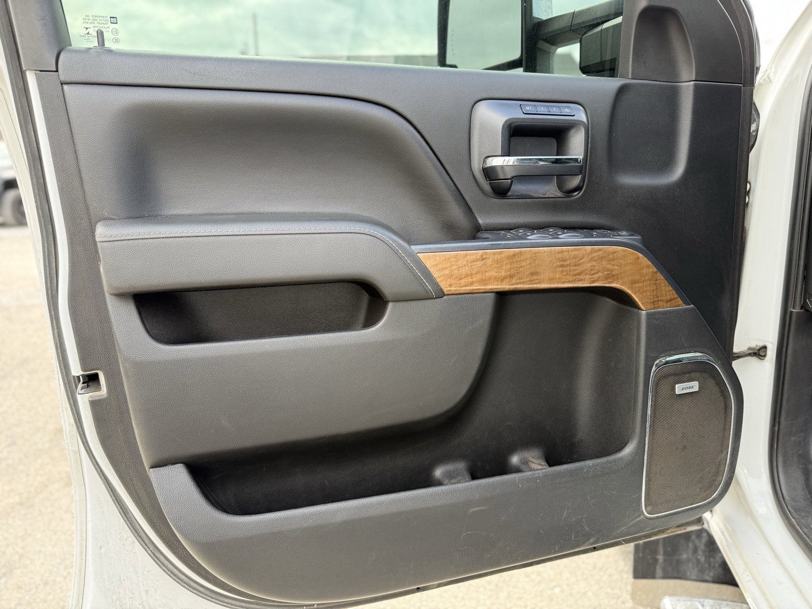 Used 2015 Chevrolet Silverado 3500 LTZ w/ Duramax Plus Package image 12