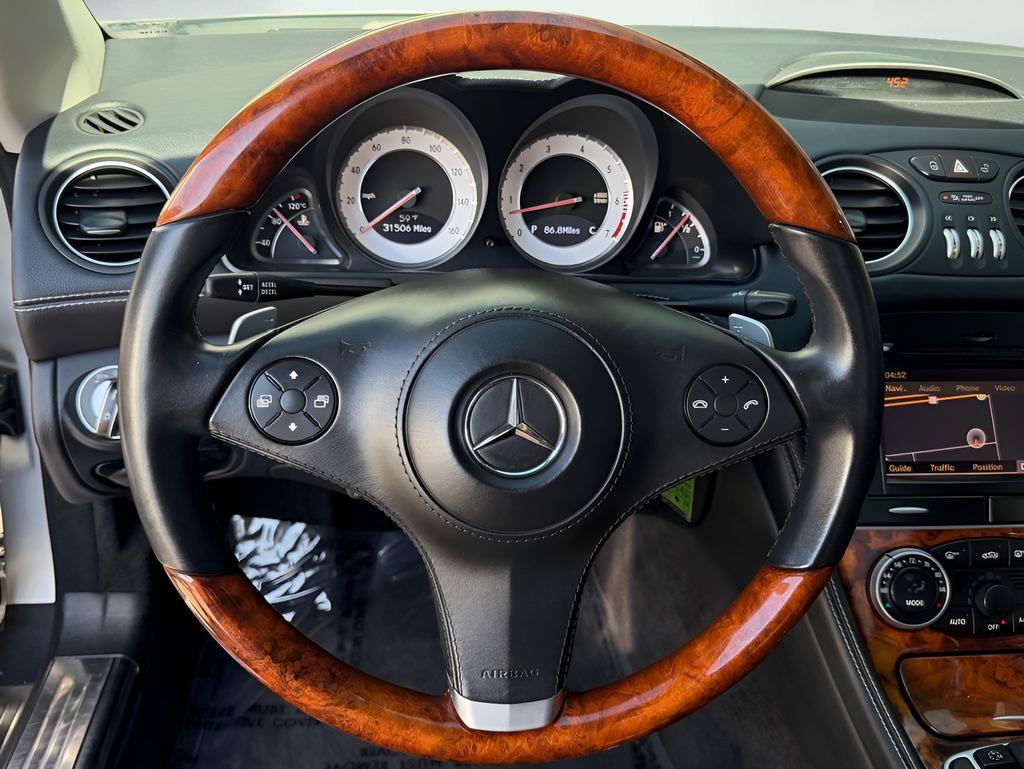 Used 2011 Mercedes-Benz SL 550 image 26
