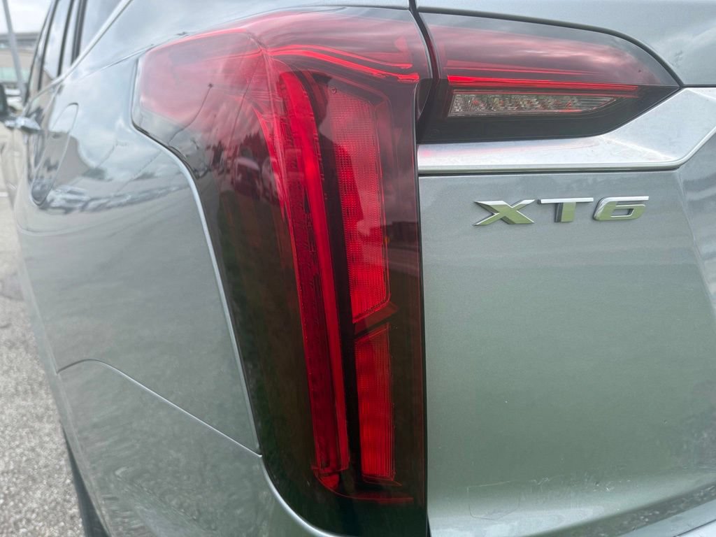 Certified 2024 Cadillac XT6 Premium Luxury w/ LPO, Floor Liner Package AWD/4WD image 10