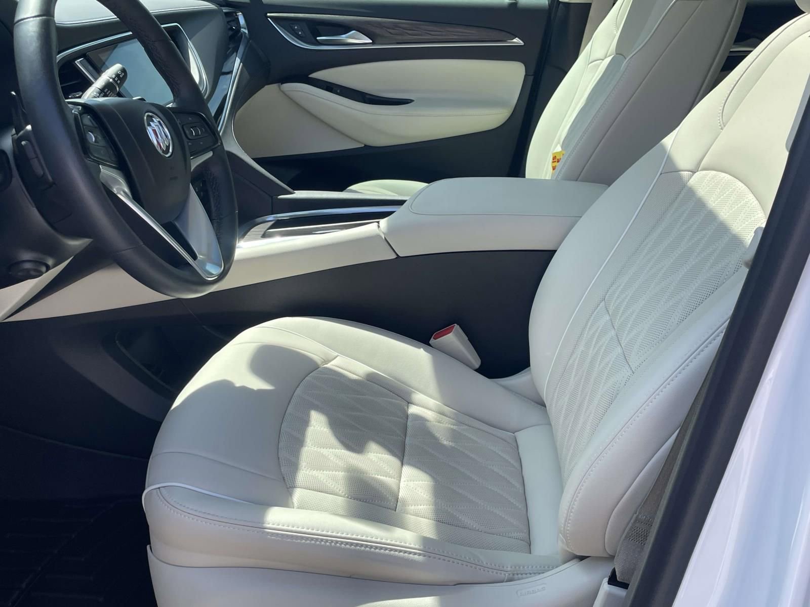 Used 2024 Buick Enclave Avenir w/ Avenir Technology Package FWD image 18