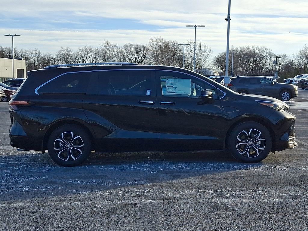 New 2026 Toyota Sienna Platinum AWD/4WD image 5