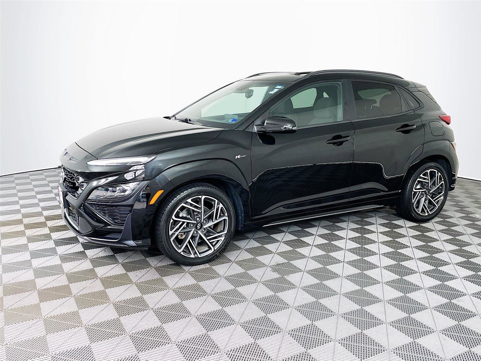 Used 2022 Hyundai Kona N Line w/ Tech Package image 4