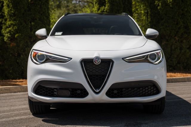 Used 2023 Alfa Romeo Stelvio Ti w/ Active Assist Plus Package AWD/4WD image 18