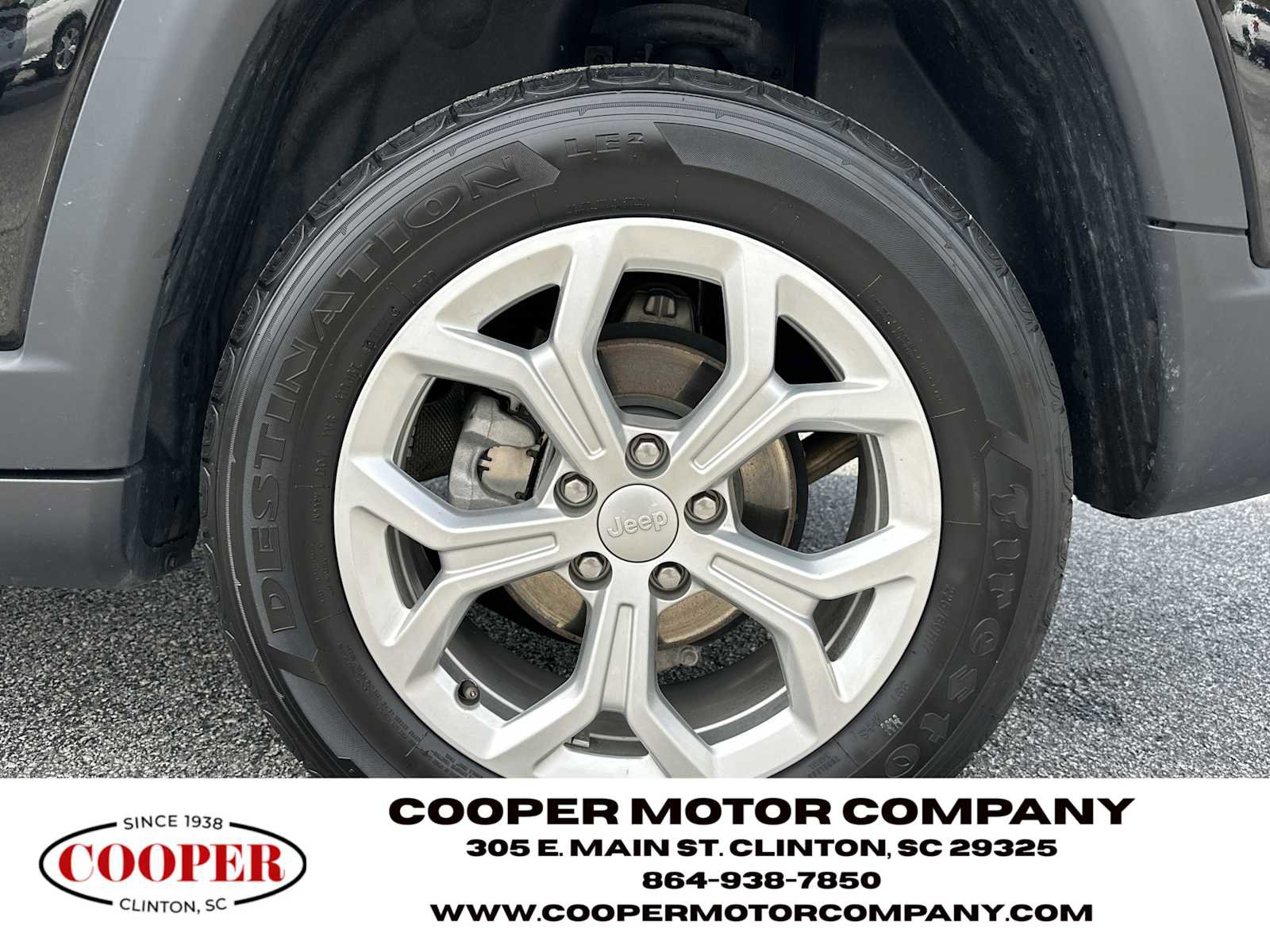 Used 2024 Jeep Compass Latitude image 20