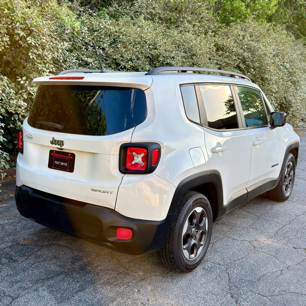 Used 2017 Jeep Renegade Sport w/ Power & Air Group FWD image 3