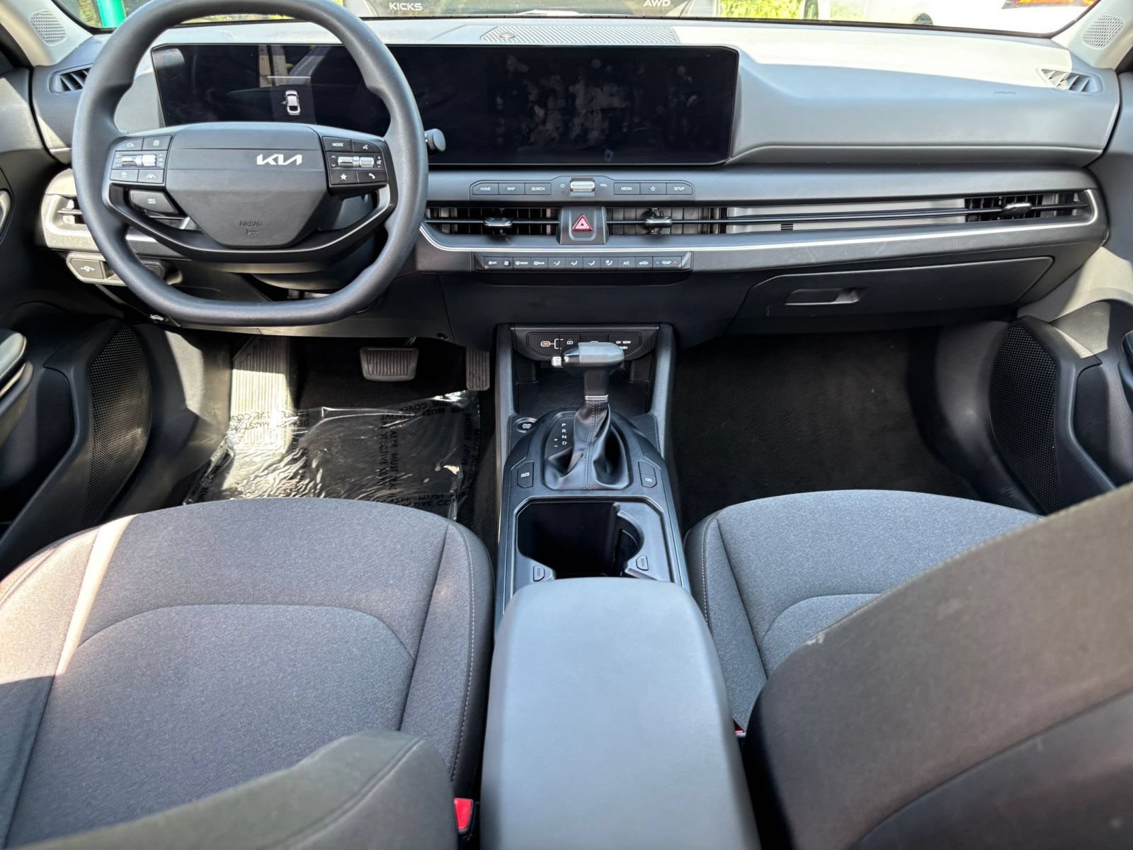 Used 2025 Kia K4 FWD image 39