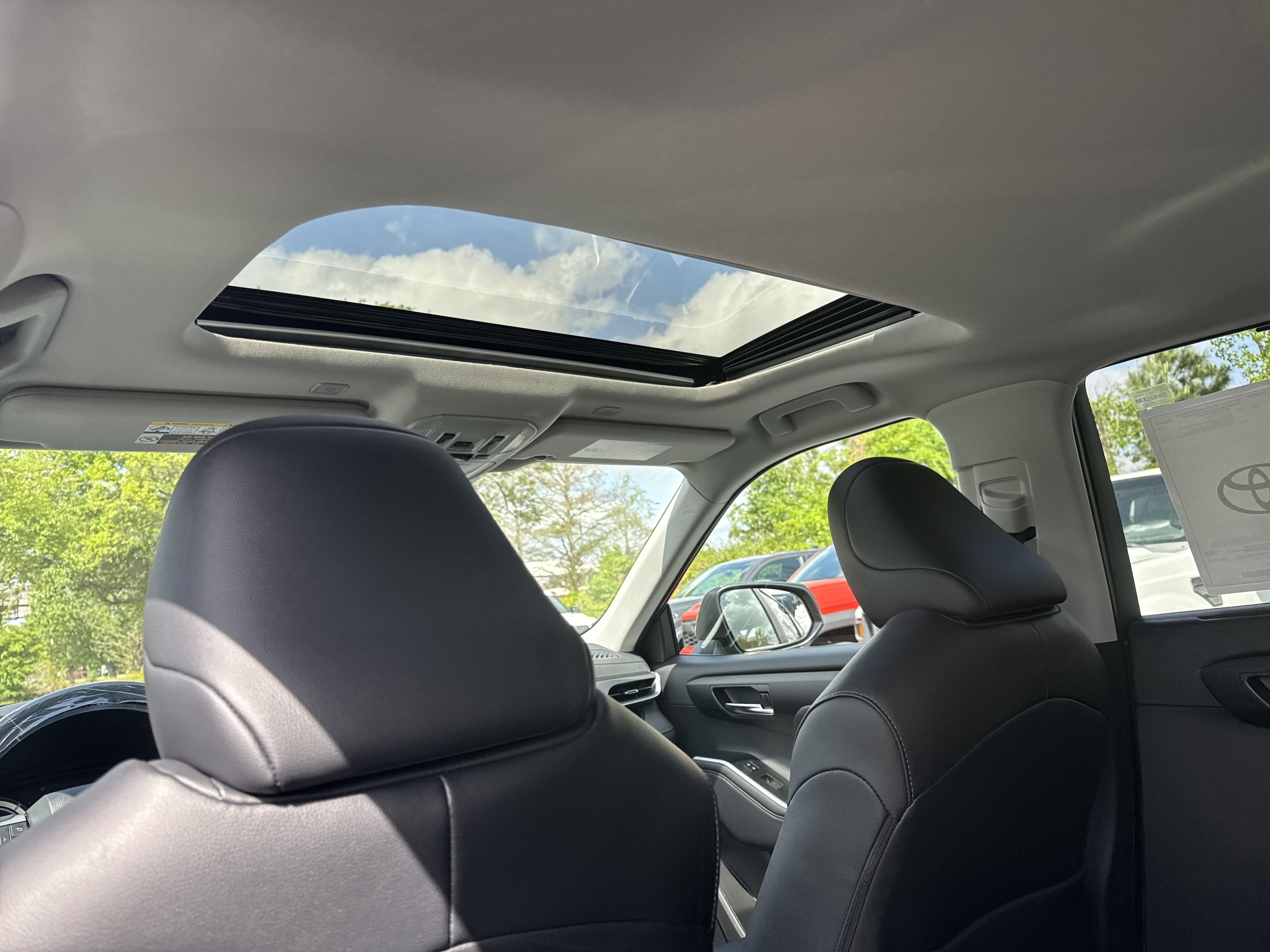 New 2025 Toyota Highlander XLE AWD/4WD image 26