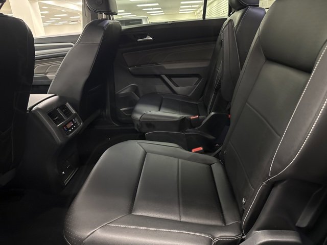 Used 2023 Volkswagen Atlas SEL R-Line image 21