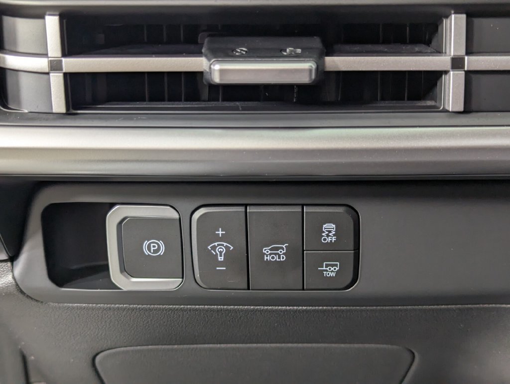 New 2026 Hyundai Santa Fe XRT AWD/4WD image 13