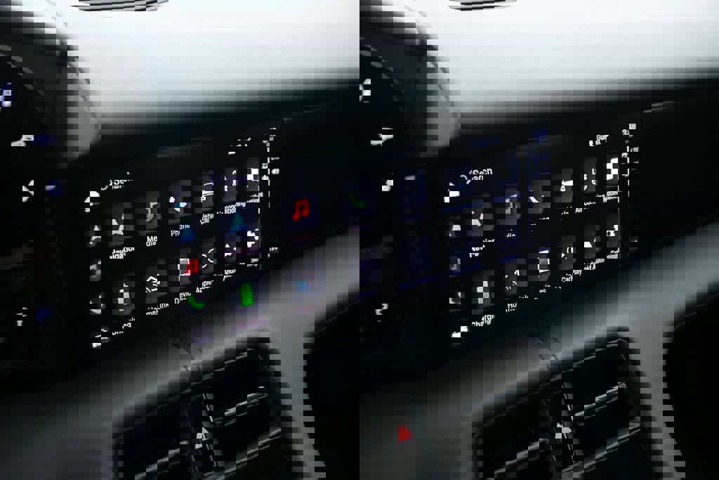 Certified 2022 Porsche Taycan 4 Cross Turismo image 28