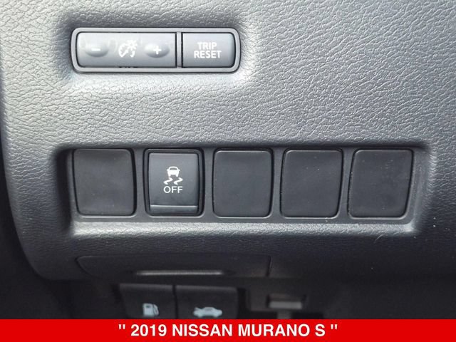 Used 2019 Nissan Murano S AWD/4WD image 18