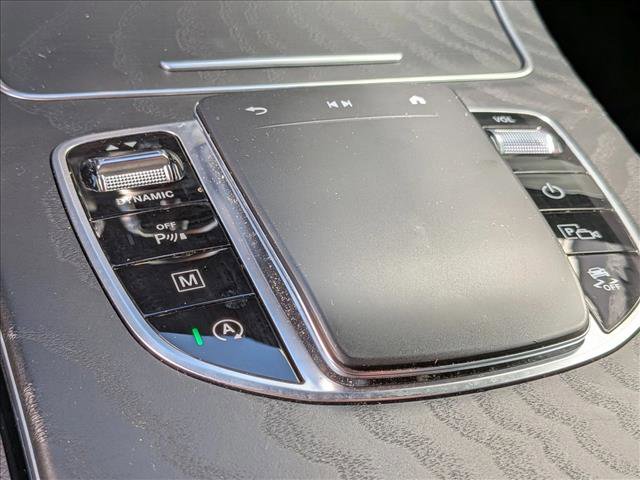 Used 2022 Mercedes-Benz GLC 300 image 9