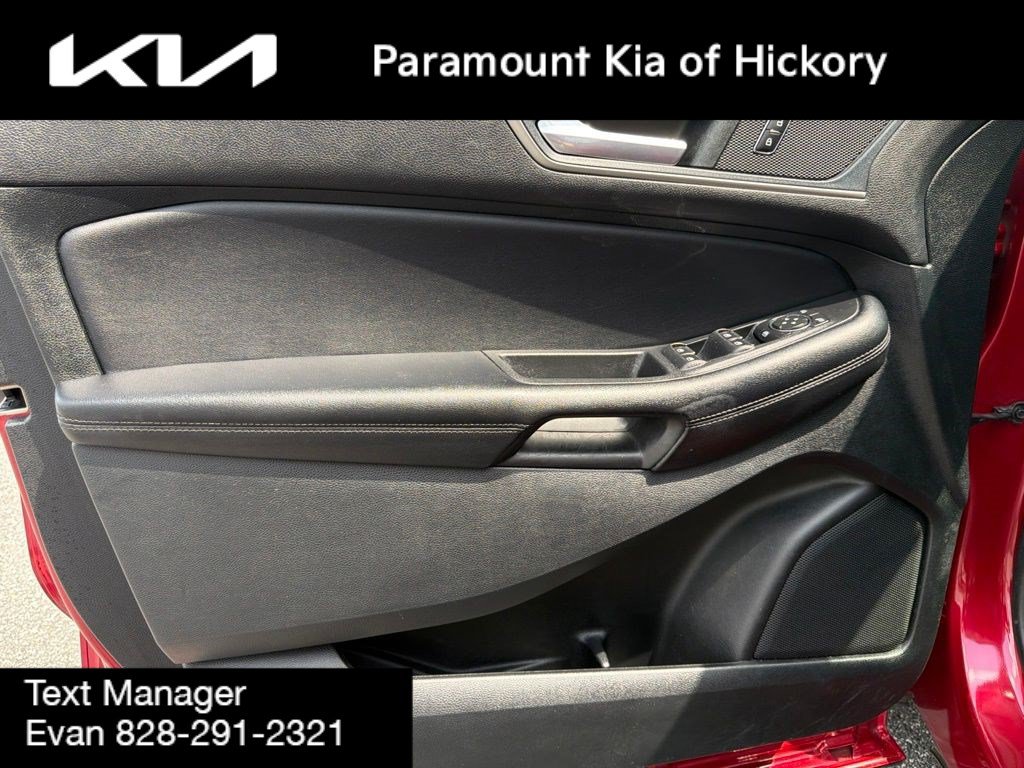 Used 2022 Ford Edge SEL w/ Convenience Package AWD/4WD image 16