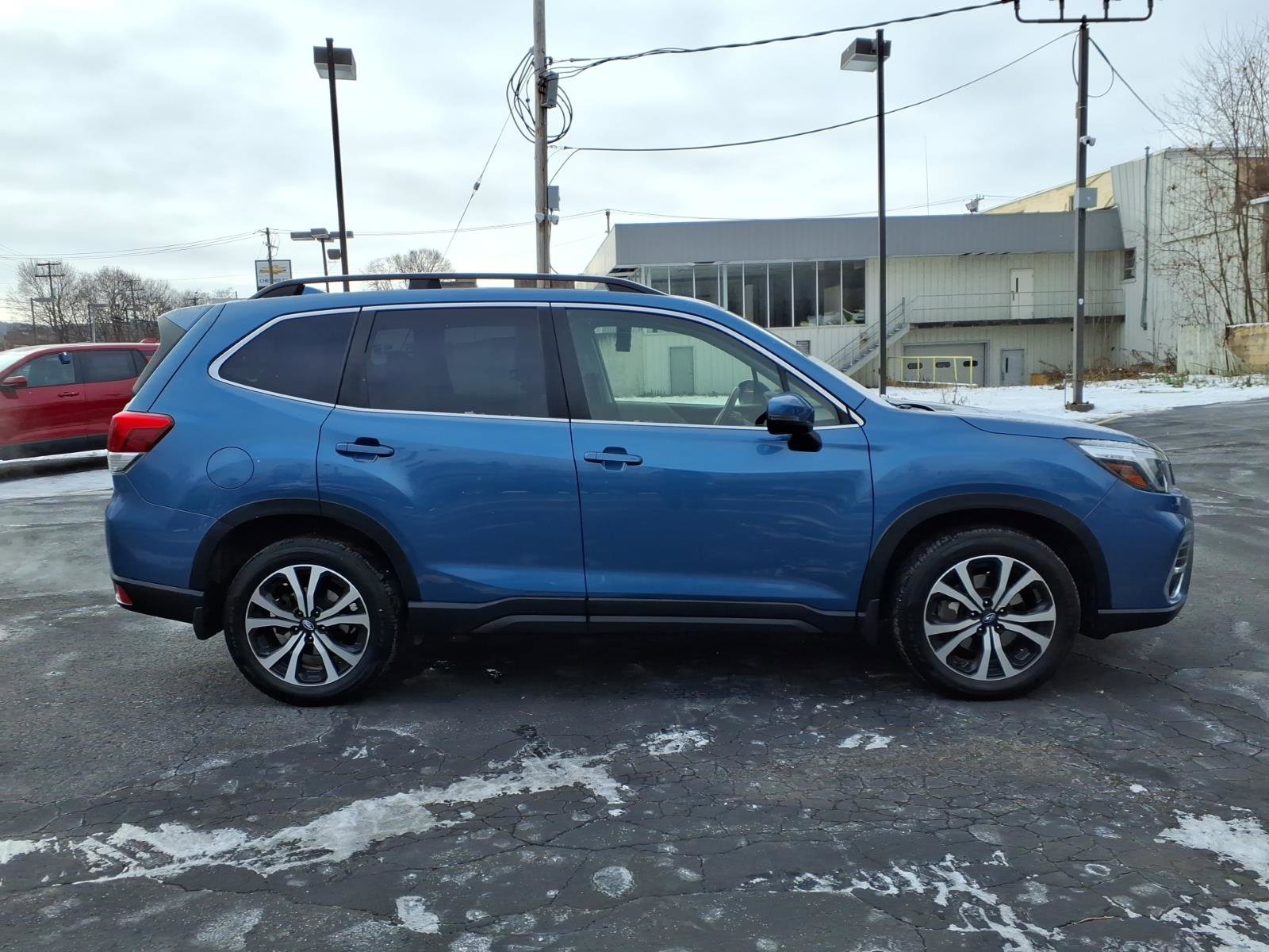 Used 2020 Subaru Forester Limited image 2