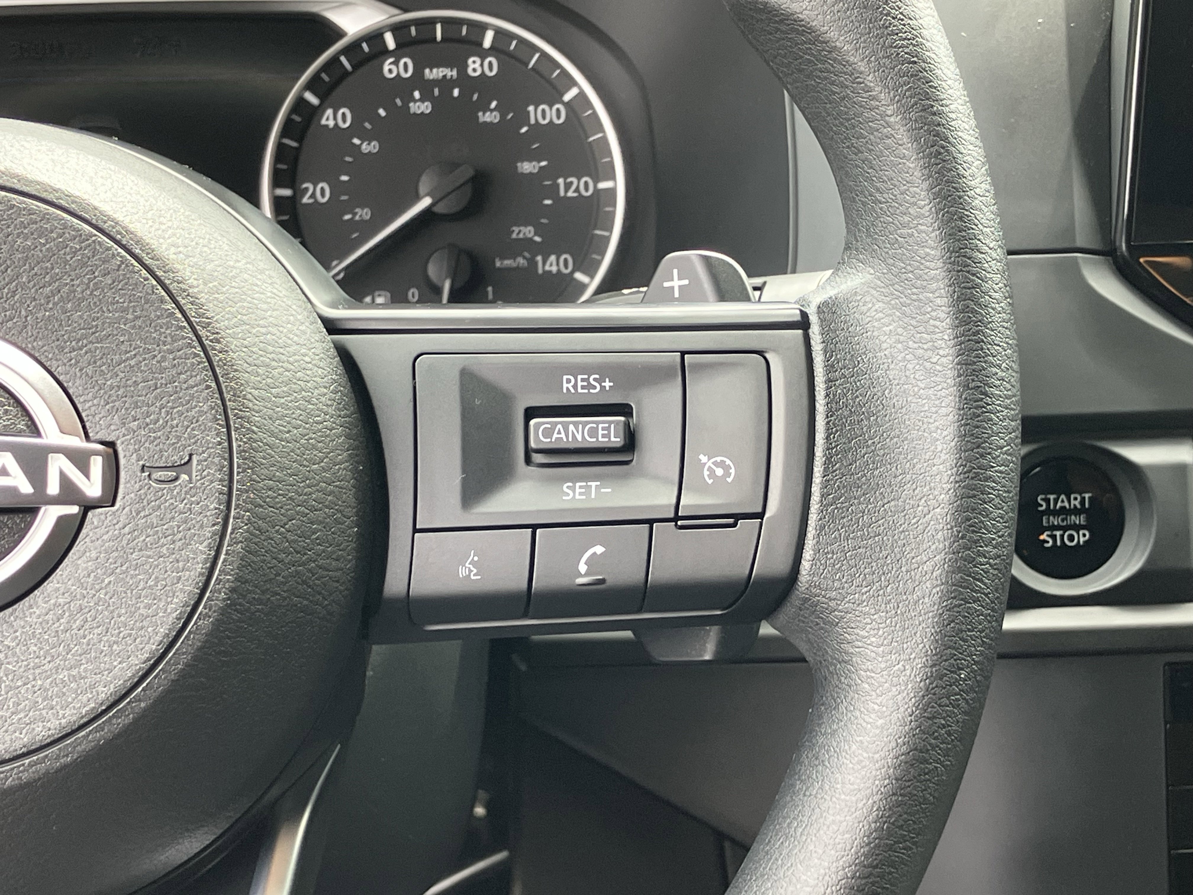 Used 2025 Nissan Pathfinder S FWD image 22