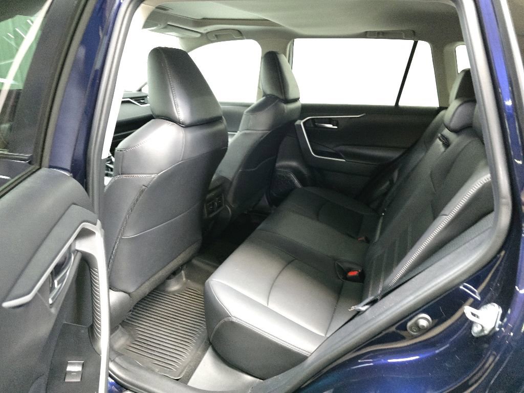 Used 2023 Toyota RAV4 XLE Premium AWD/4WD image 32
