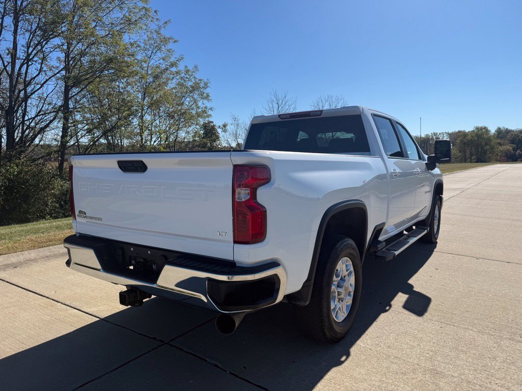 Used 2026 Chevrolet Silverado 2500 LT AWD/4WD image 3