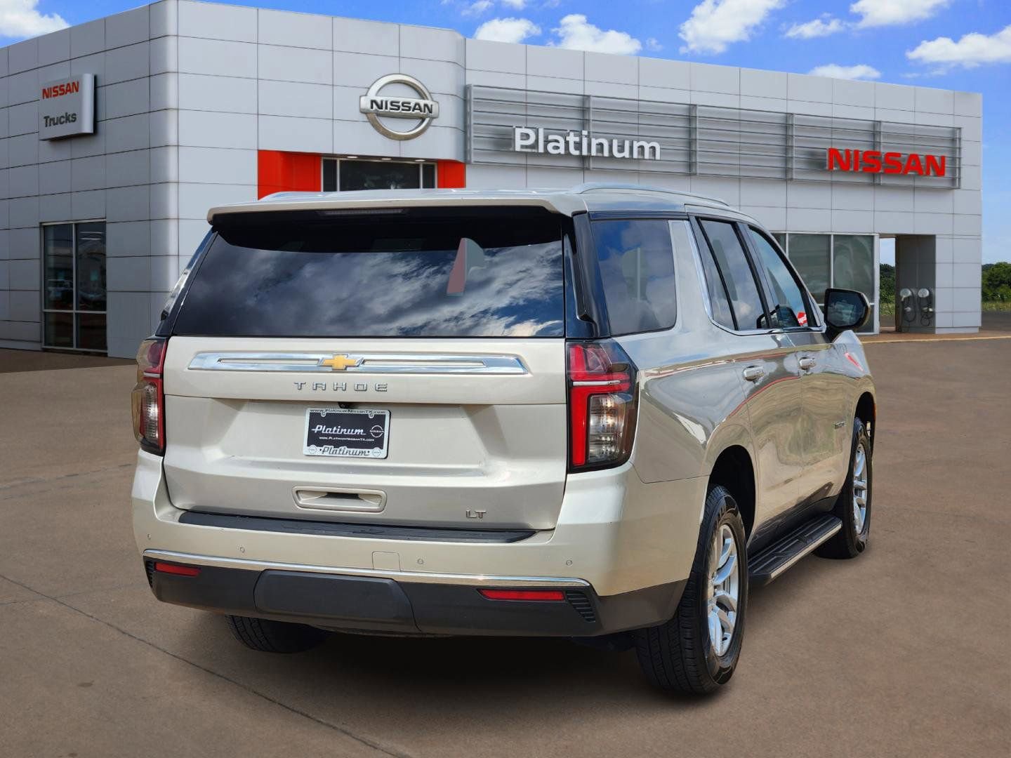 Used 2023 Chevrolet Tahoe LT image 4