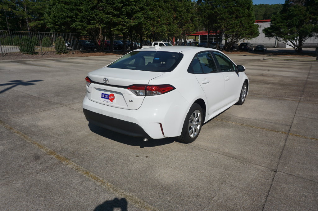 Used 2024 Toyota Corolla LE FWD image 21