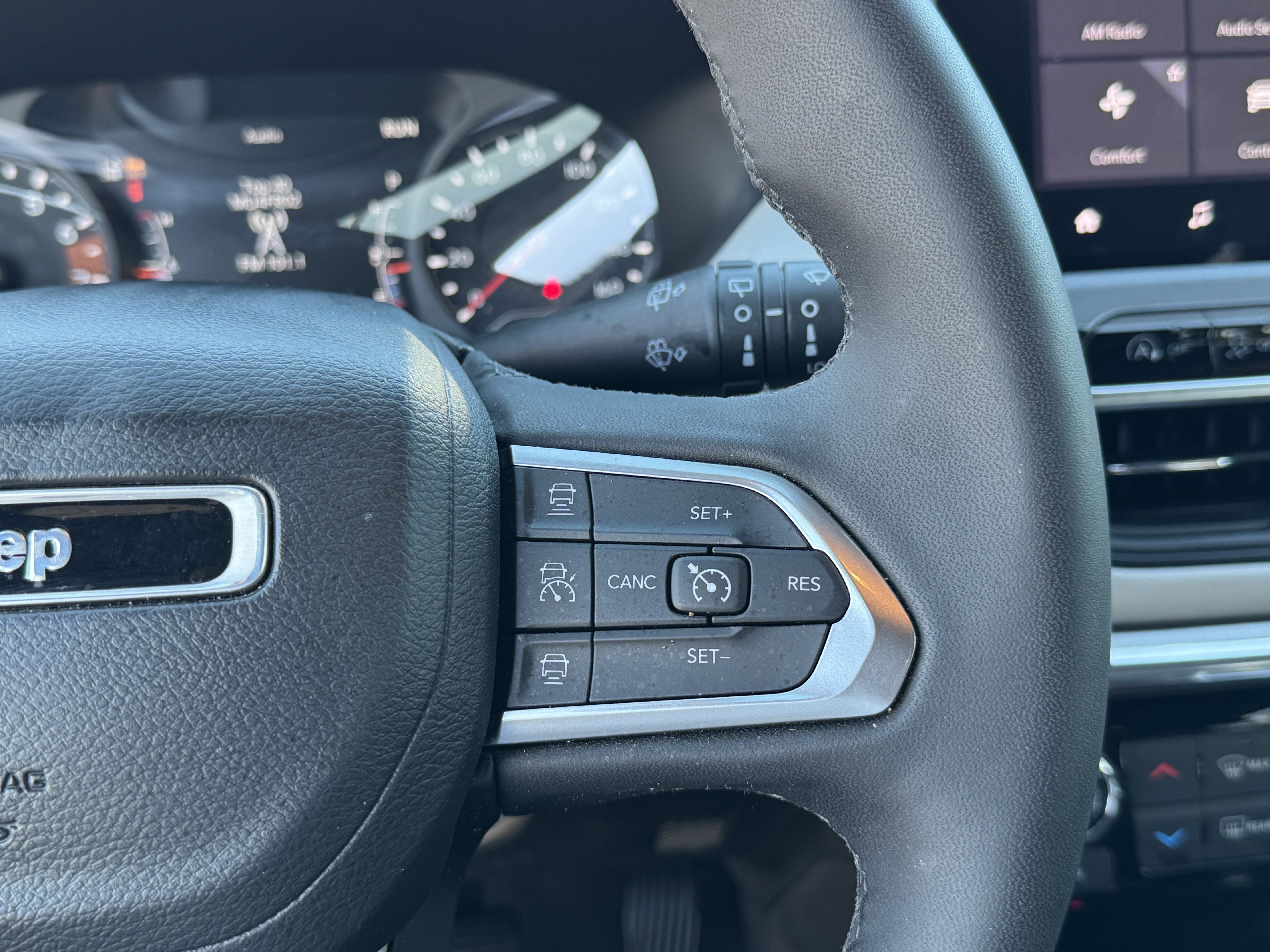 Used 2023 Jeep Compass Limited AWD/4WD image 23