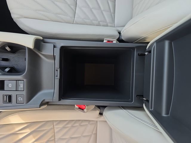 New 2026 Nissan Sentra SL w/ Floor Mat Package FWD image 24