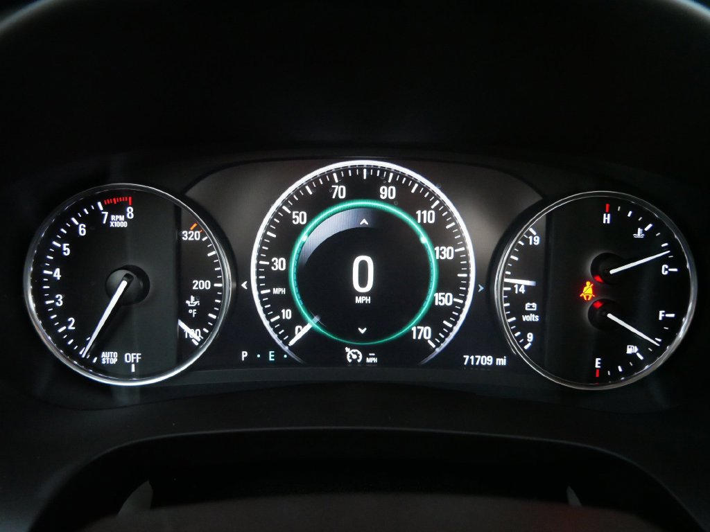 Used 2018 Buick LaCrosse Essence FWD image 27