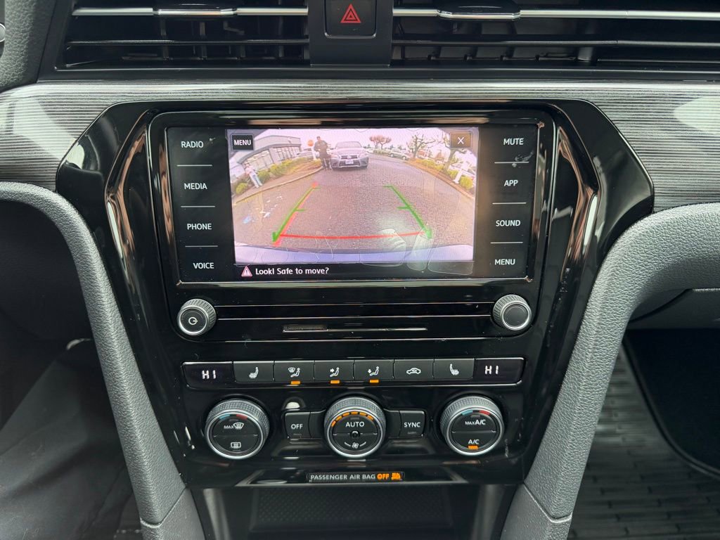 Used 2020 Volkswagen Passat 2.0T R-Line image 24