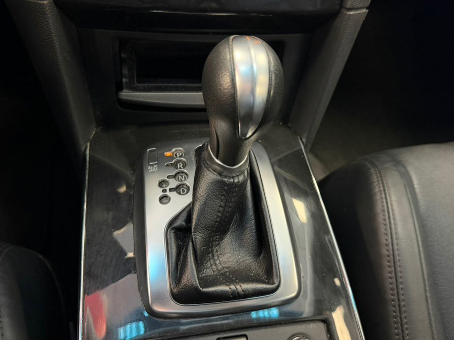 Used 2016 INFINITI QX70 2WD w/ Premium Package image 51