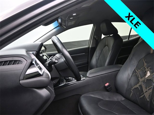 Used 2018 Toyota Camry XLE image 9