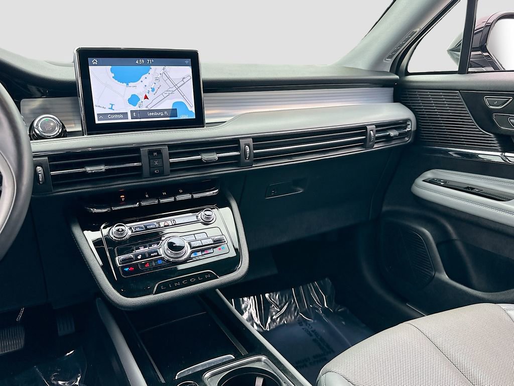 Used 2022 Lincoln Corsair FWD w/ Premium Package image 24