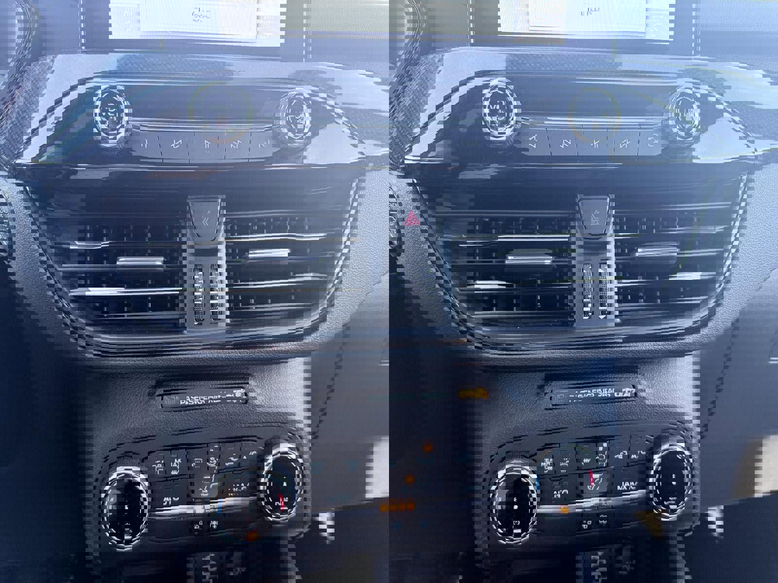 Used 2024 Ford Escape ST-Line image 26