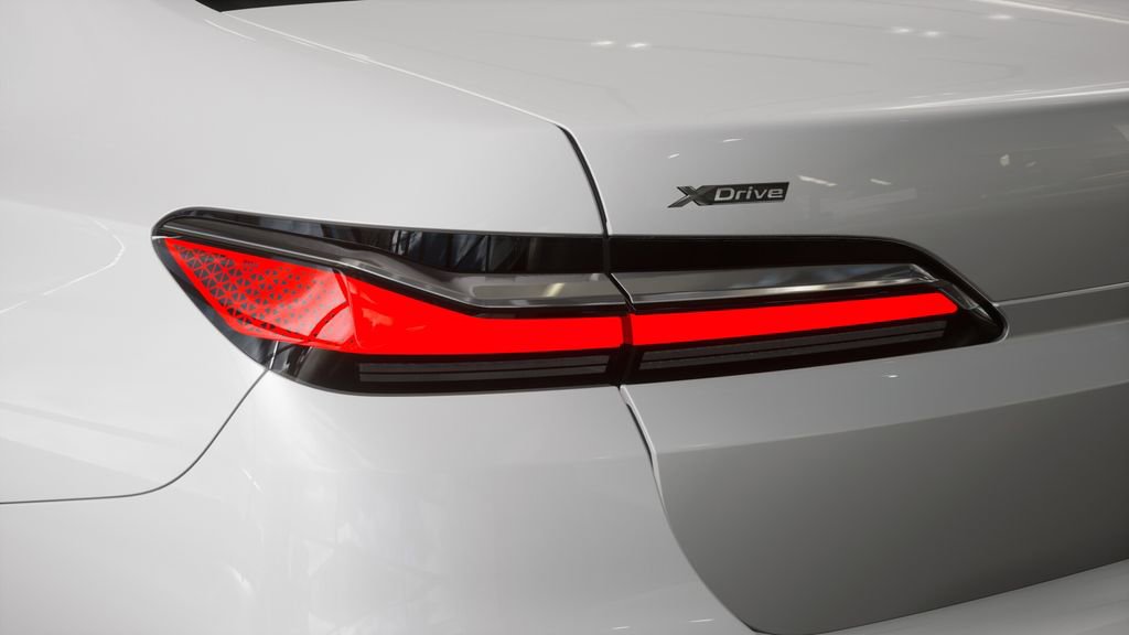 New 2026 BMW 750e xDrive image 8
