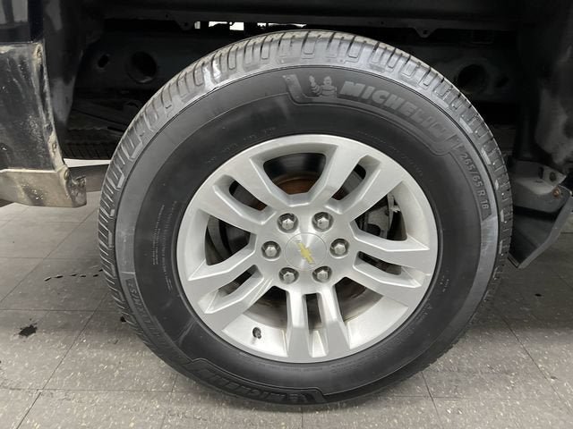 Certified 2018 Chevrolet Silverado 1500 LT w/ LT Convenience Package AWD/4WD image 29
