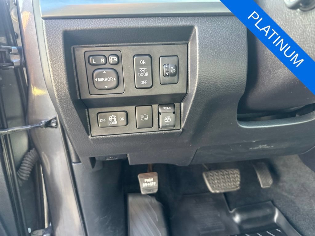 Used 2019 Toyota Tundra Platinum AWD/4WD image 11