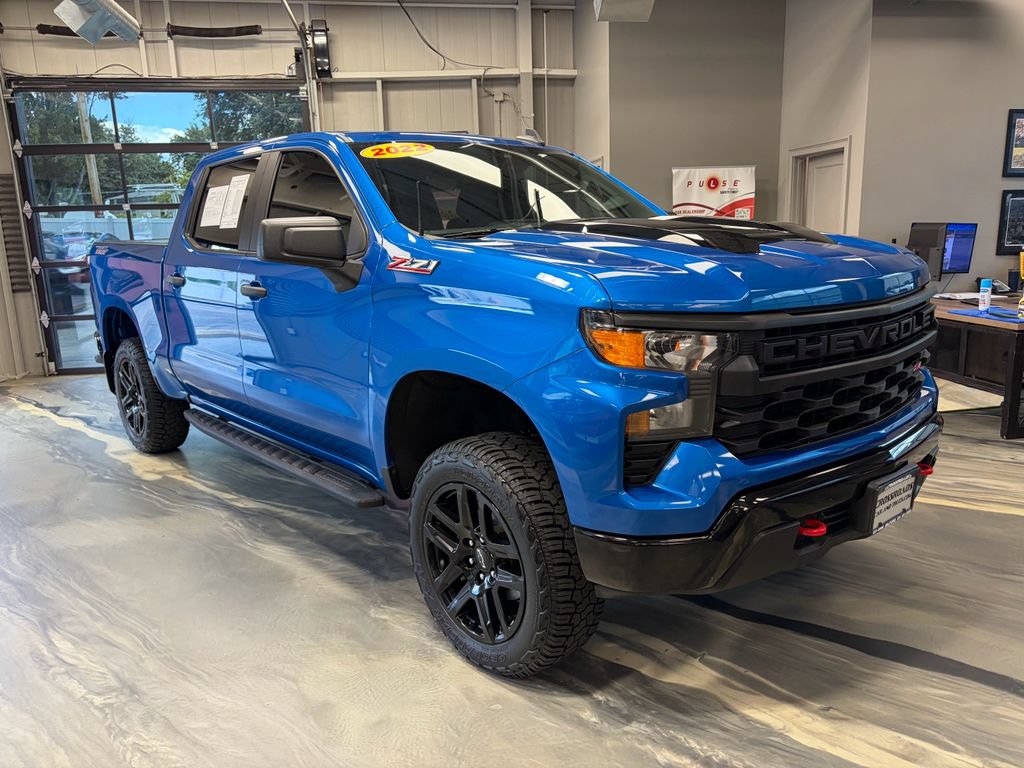 Used 2022 Chevrolet Silverado 1500 Custom Trail Boss w/ LPO, Dark Essentials Package AWD/4WD image 1