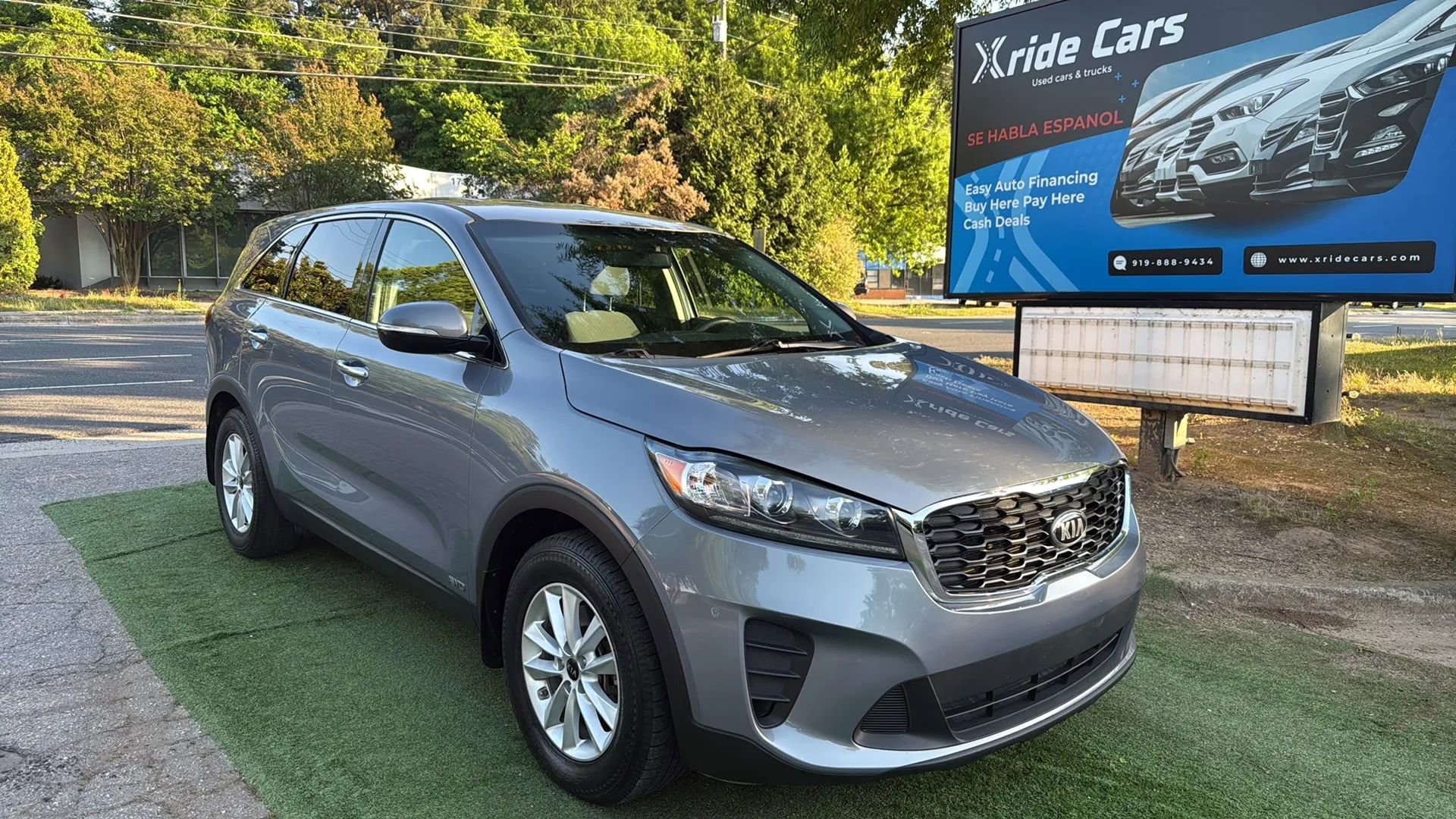 Used 2020 Kia Sorento LX AWD/4WD image 1