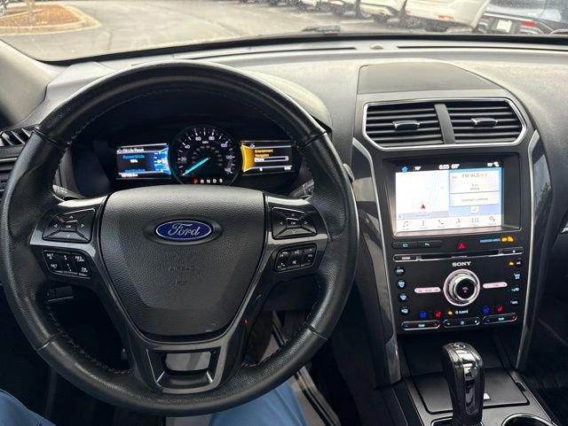 Used 2018 Ford Explorer Sport w/ Equipment Group 401A AWD/4WD image 3