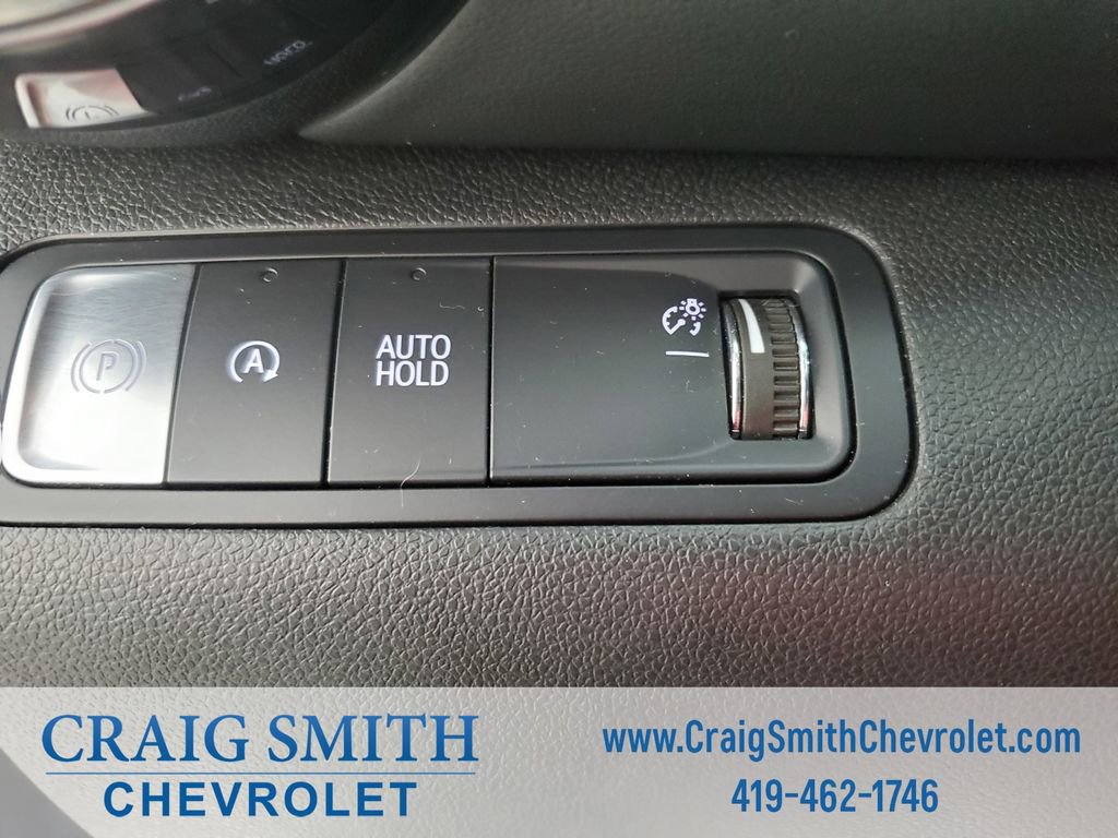 Used 2025 Chevrolet Equinox LT w/ Safety and Technology Package FWD image 19