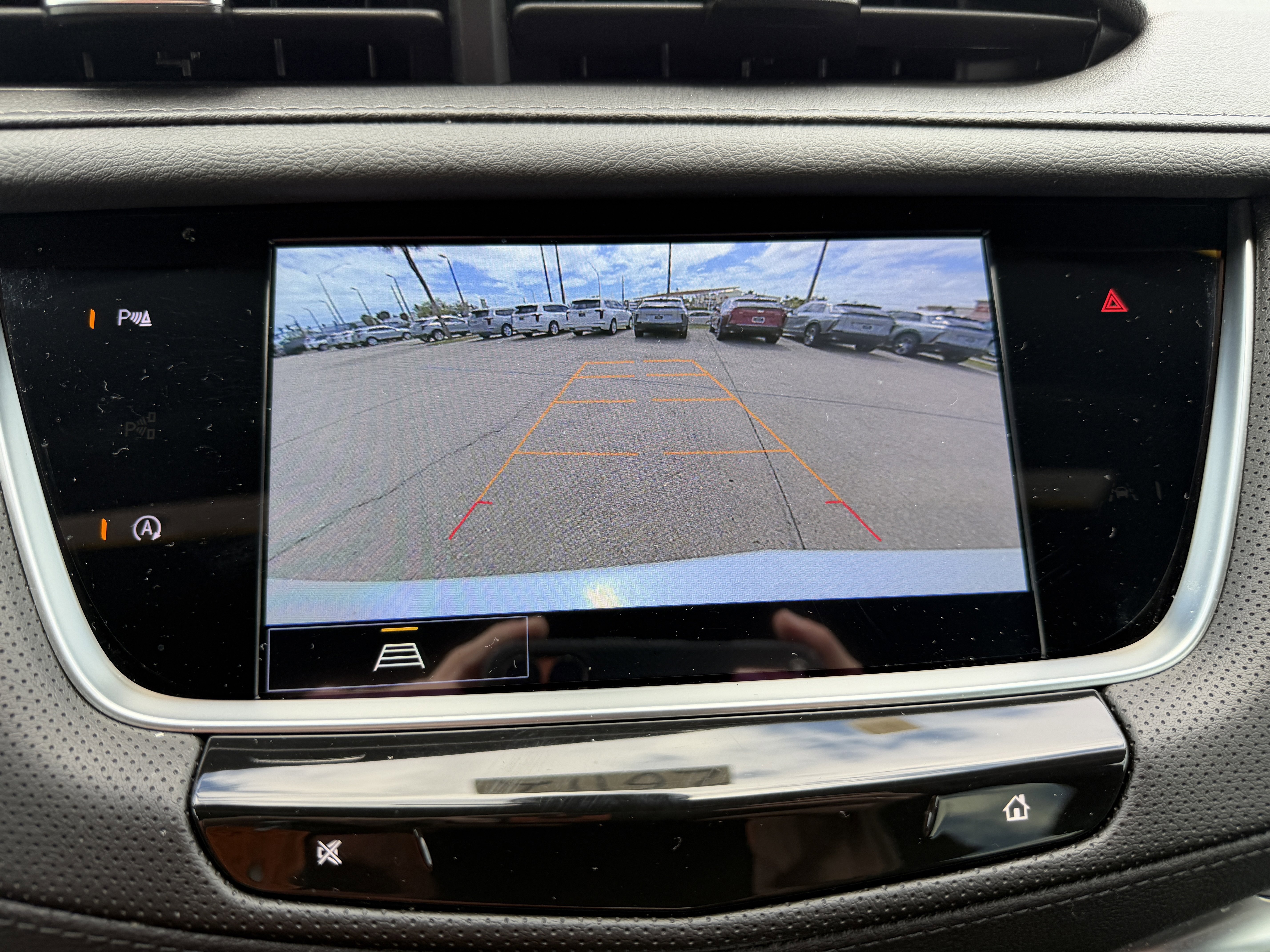 New 2026 Cadillac XT5 Luxury image 21