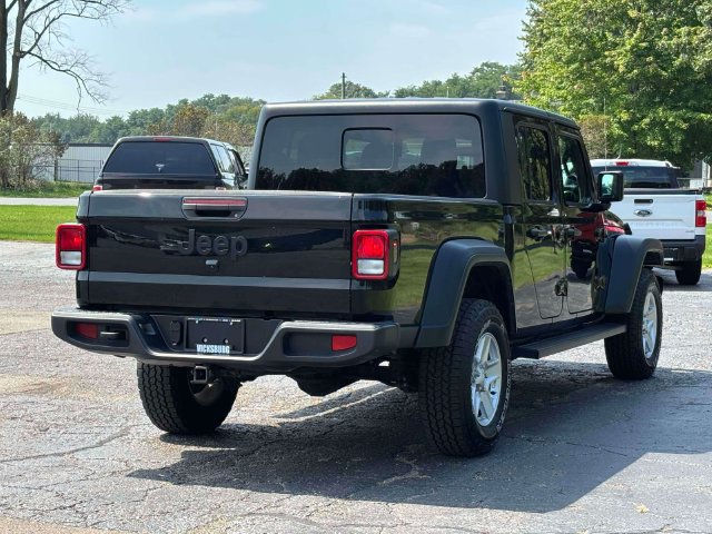 Used 2023 Jeep Gladiator Sport AWD/4WD image 34