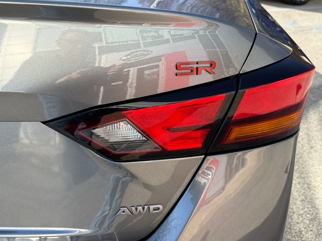 Used 2023 Nissan Altima 2.5 SR AWD/4WD image 31