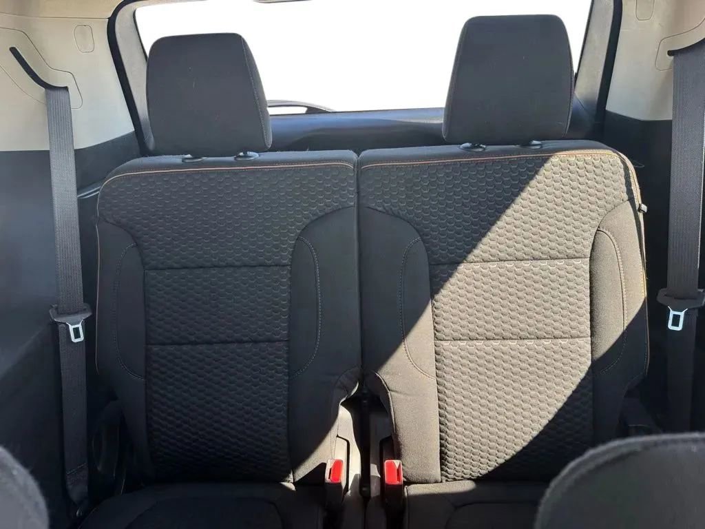 Used 2019 GMC Acadia SLE w/ Driver Alert Package I image 19