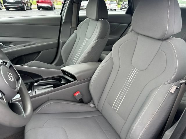 Used 2024 Hyundai Elantra SEL FWD image 11