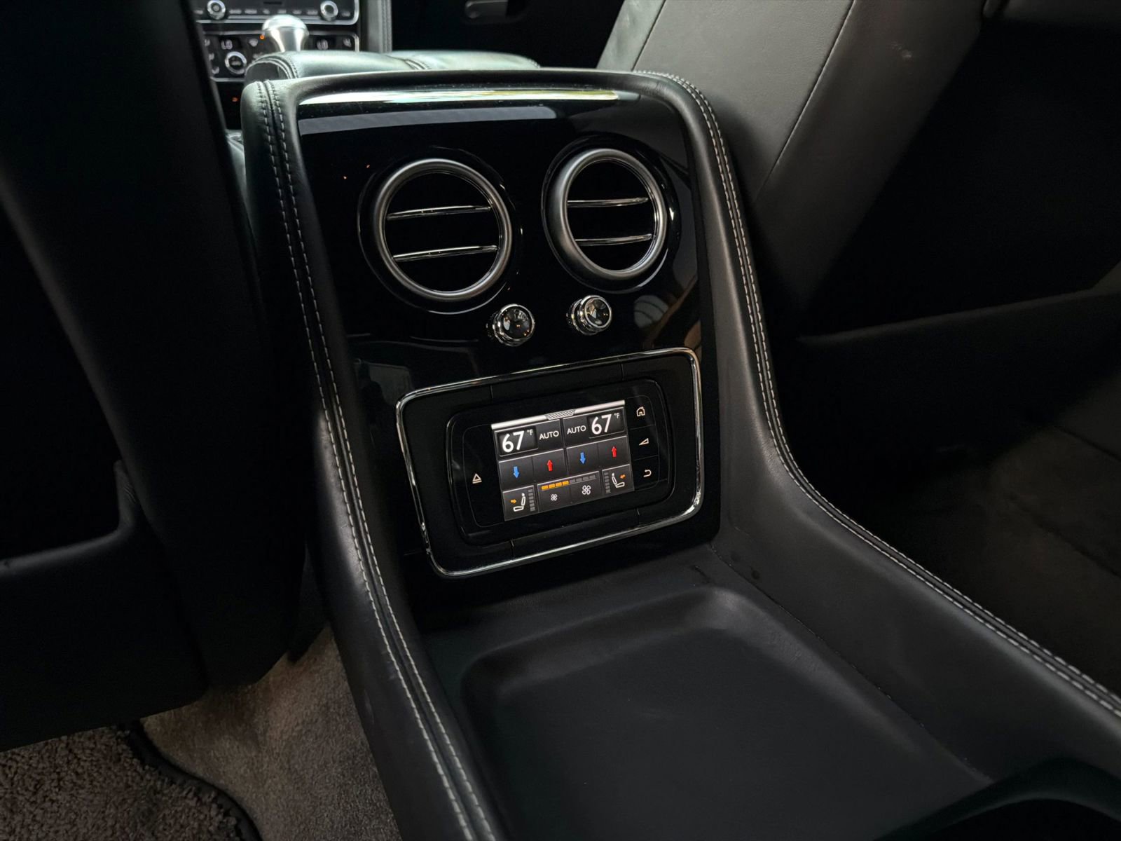 Used 2014 Bentley Flying Spur W12 AWD/4WD image 29