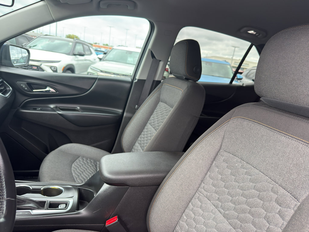 Used 2018 Chevrolet Equinox LT FWD image 26