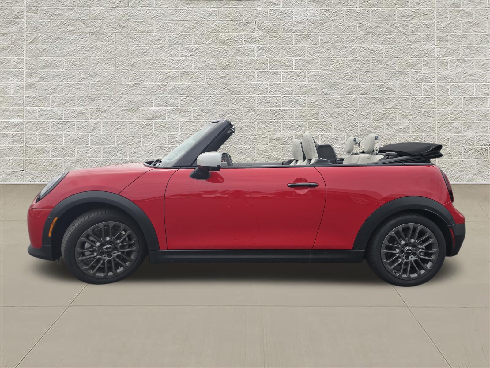 Used 2025 MINI Cooper S FWD image 4