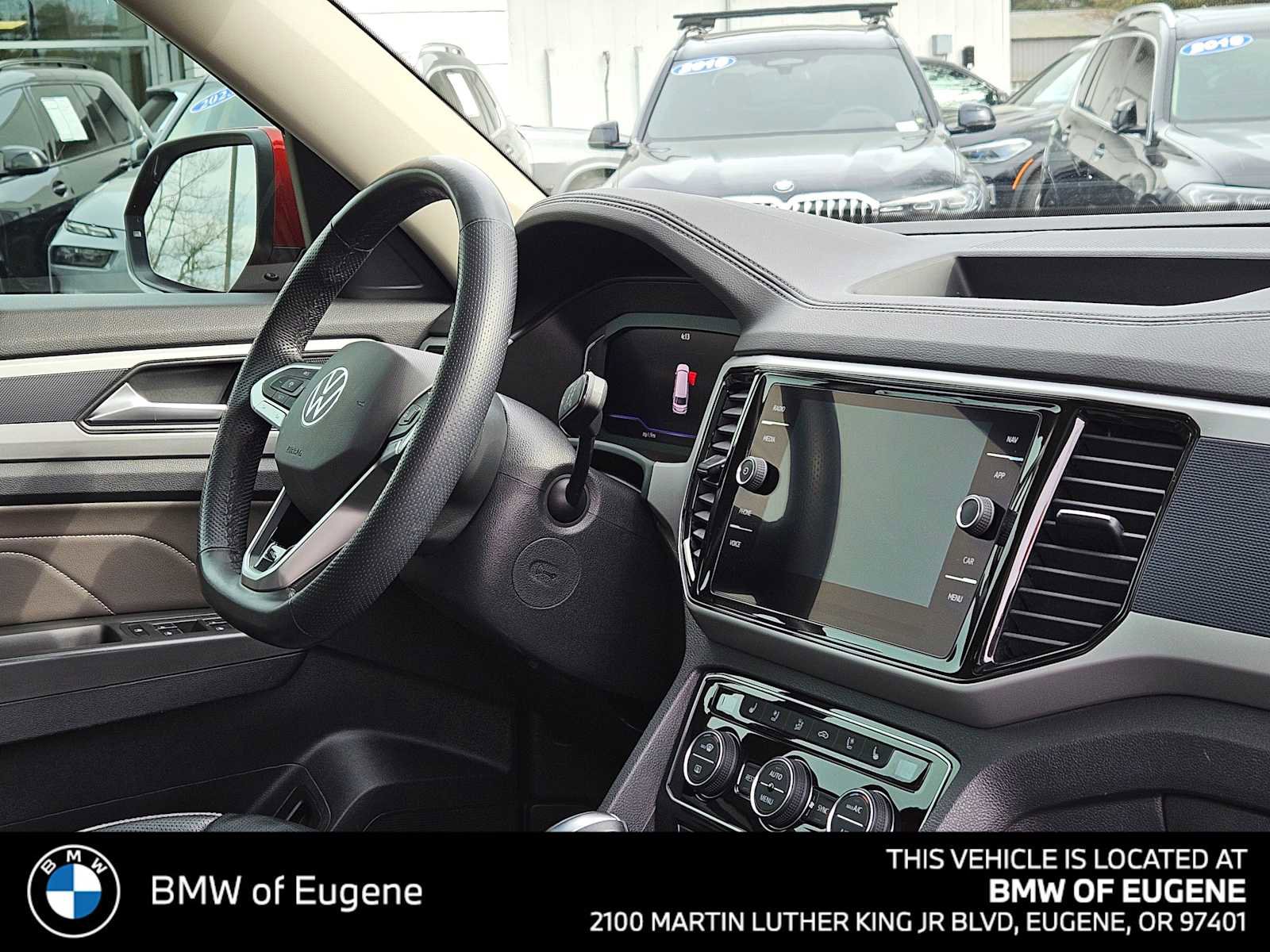 Used 2022 Volkswagen Atlas SEL Premium image 12