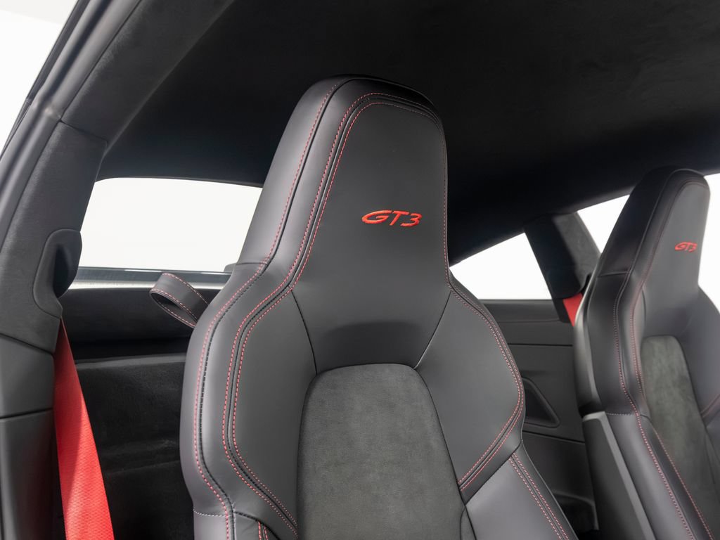 Used 2022 Porsche 911 GT3 RWD image 38